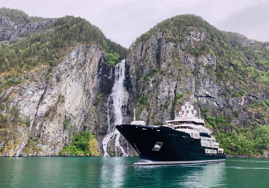 Superyacht Waterfall Cover Photo for superyacht career course